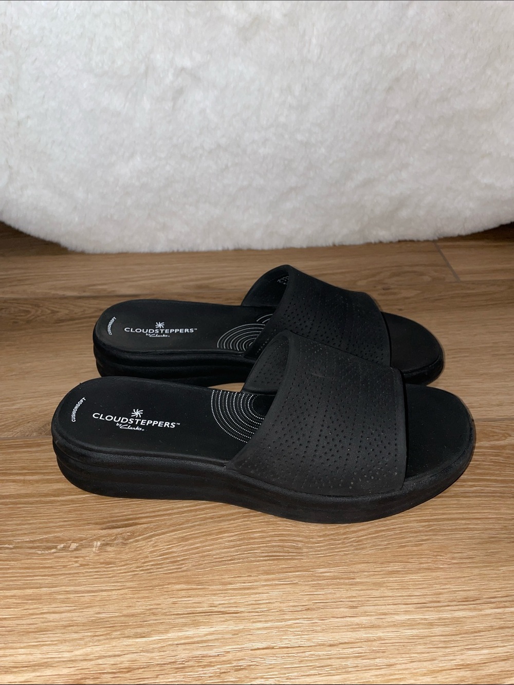 Clarks Cloudsteppers Drift Twist Casual Wedge Slide Sandals